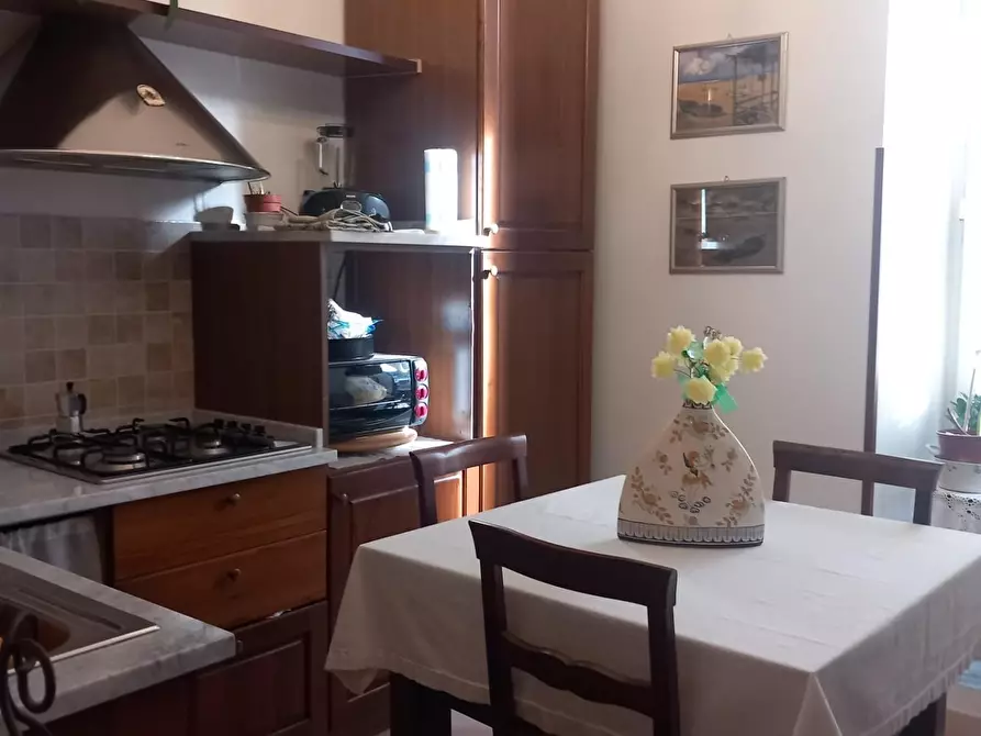 Immagine 16 di Appartamento in vendita  a Carrara