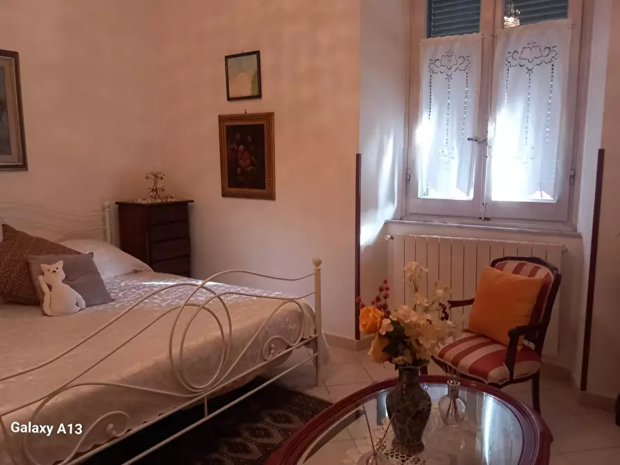 Immagine 50 di Appartamento in vendita  a Carrara