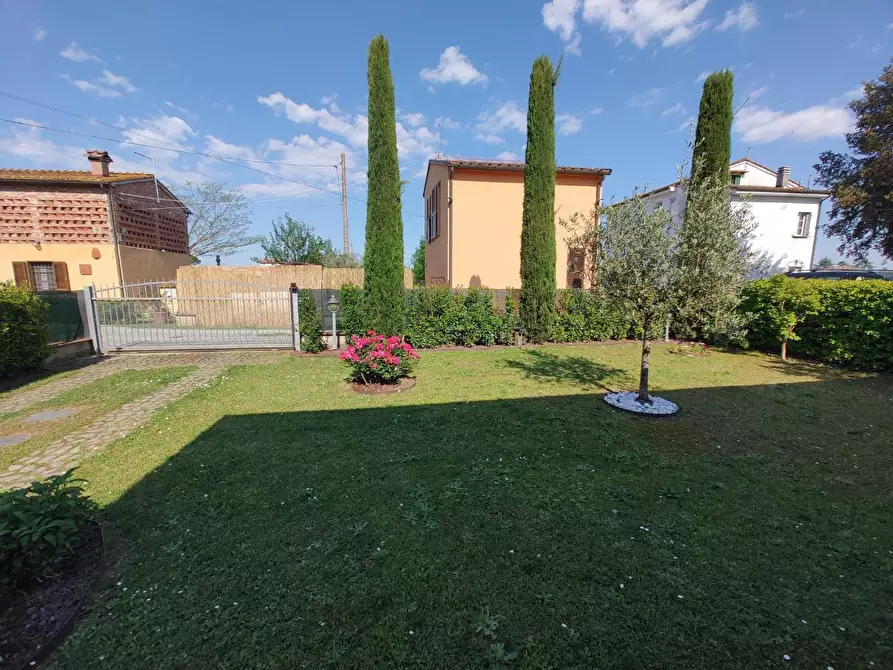 Immagine 28 di Villetta a schiera in vendita  a Castelfranco Di Sotto