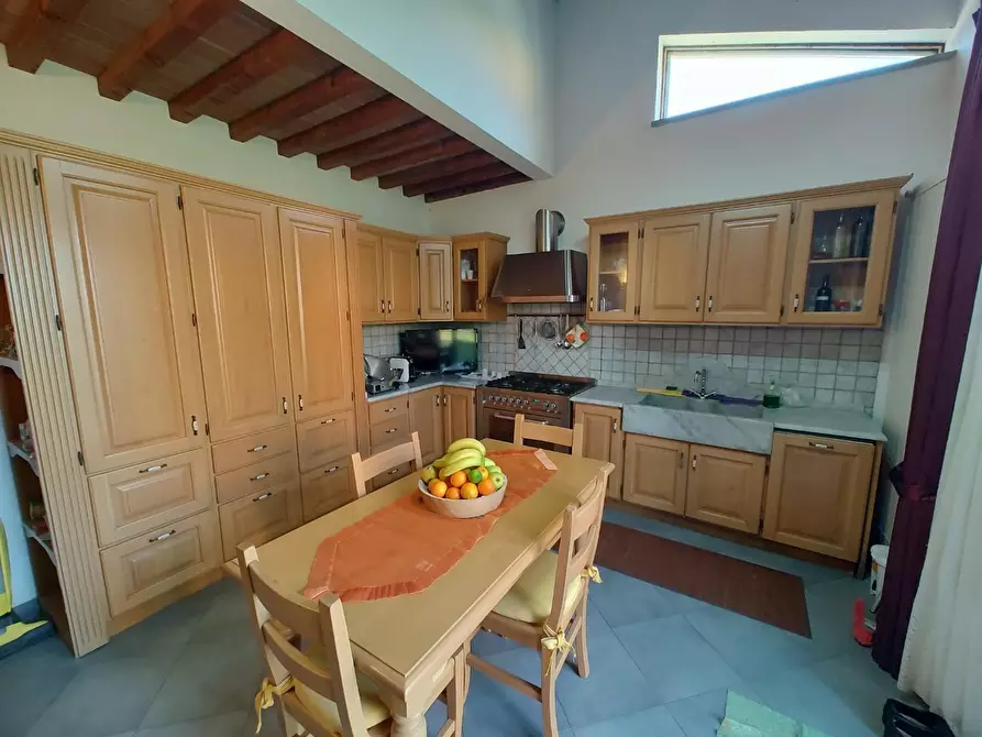 Immagine 8 di Villetta a schiera in vendita  a Castelfranco Di Sotto