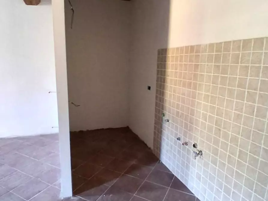 Immagine 12 di Appartamento in vendita  a Capannori