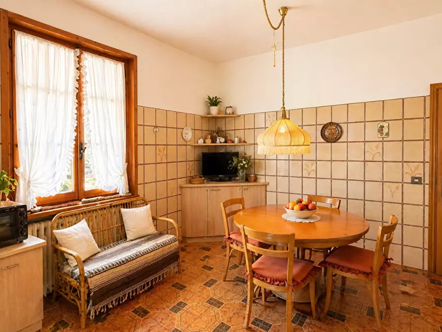Immagine 8 di Villa in vendita  a Empoli