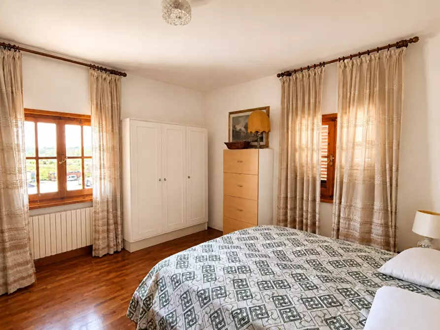 Immagine 18 di Villa in vendita  a Empoli