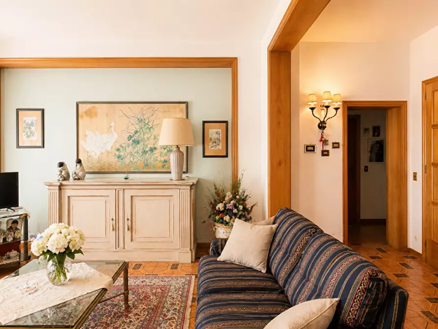 Immagine 1 di Villa in vendita  a Empoli