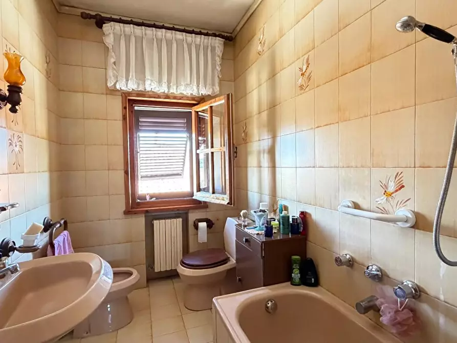 Immagine 19 di Villa in vendita  a Empoli