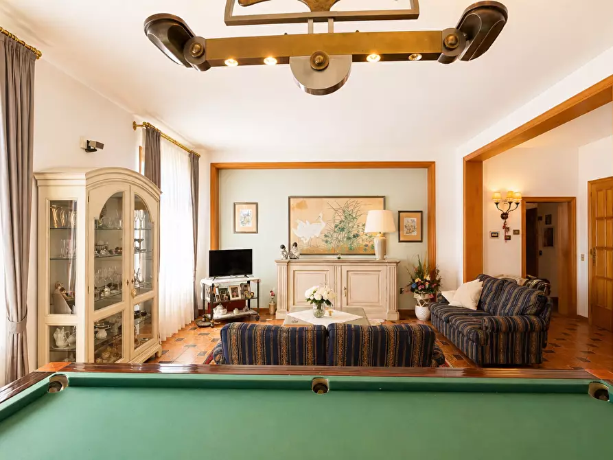 Immagine 5 di Villa in vendita  a Empoli