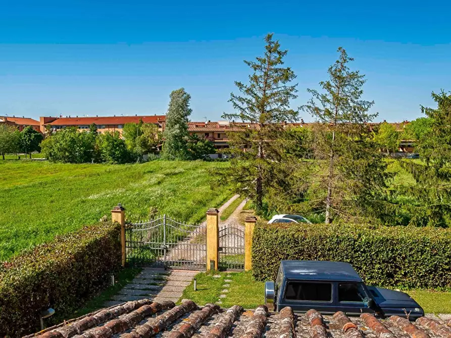 Immagine 12 di Villa in vendita  a San Miniato