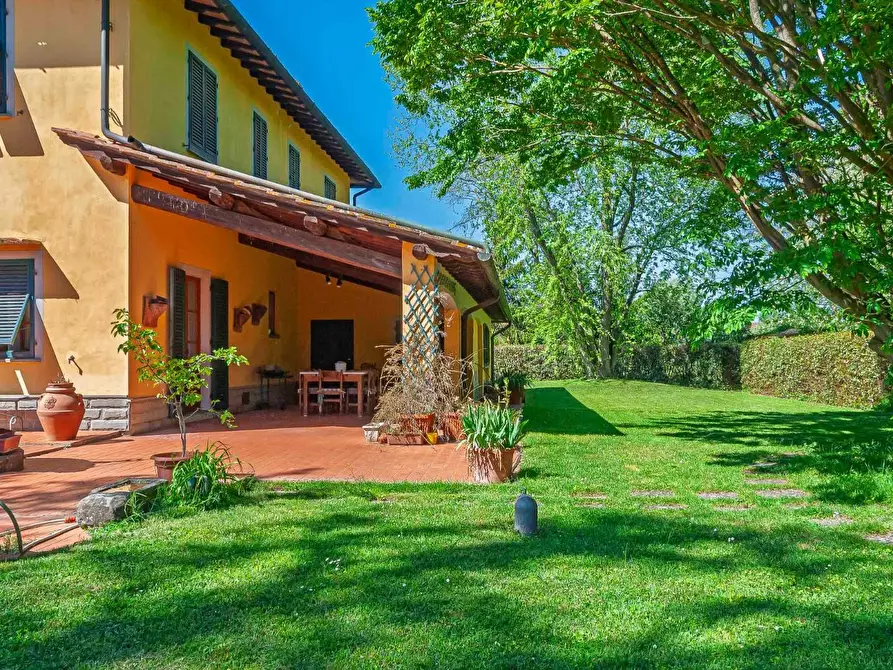 Immagine 22 di Villa in vendita  a San Miniato