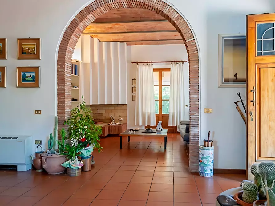 Immagine 15 di Villa in vendita  a San Miniato