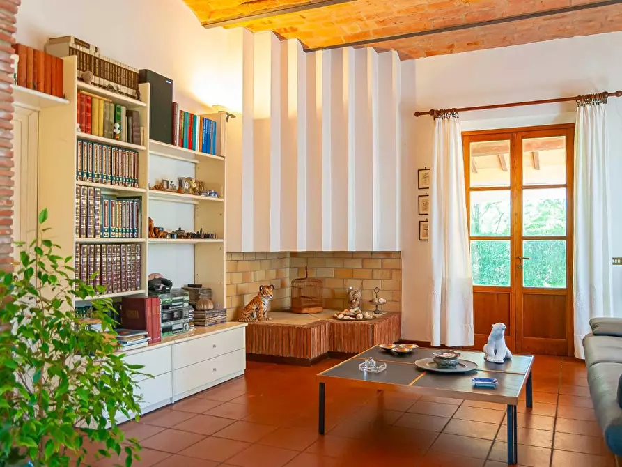 Immagine 3 di Villa in vendita  a San Miniato