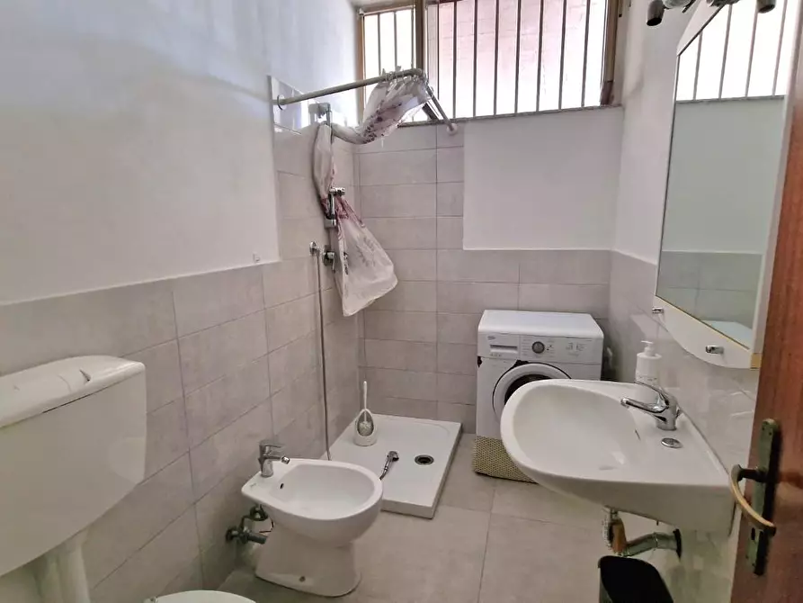 Immagine 9 di Appartamento in vendita  a Carrara