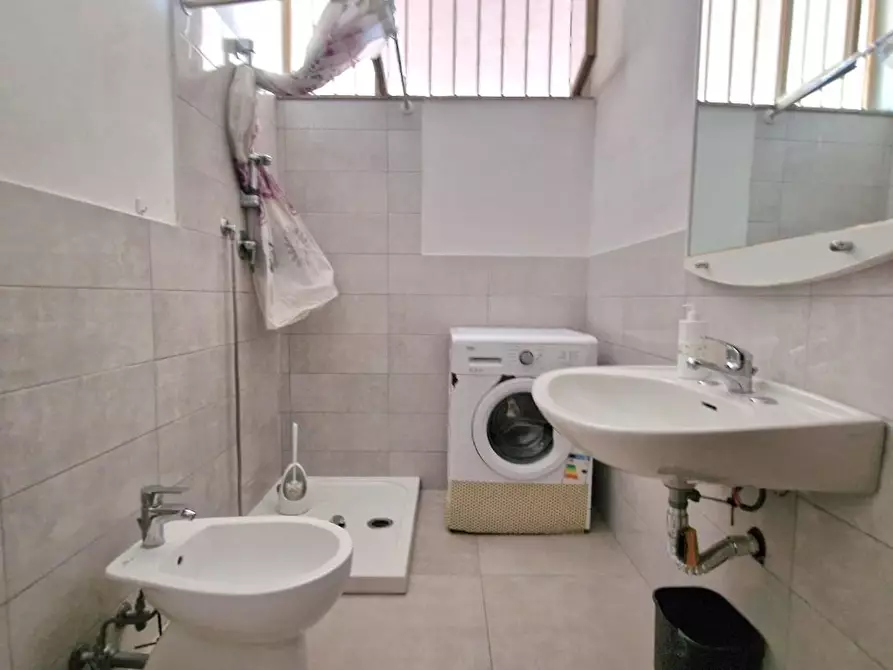 Immagine 8 di Appartamento in vendita  a Carrara