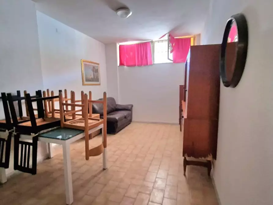 Immagine 2 di Appartamento in vendita  a Carrara
