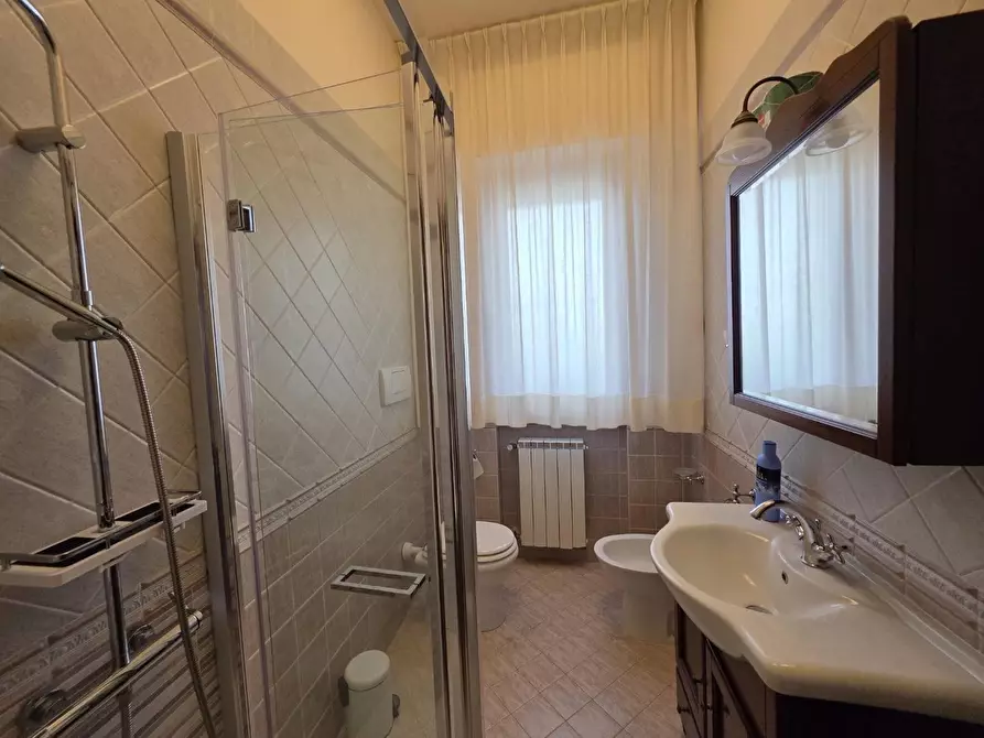 Immagine 19 di Casa semindipendente in vendita  a Viareggio