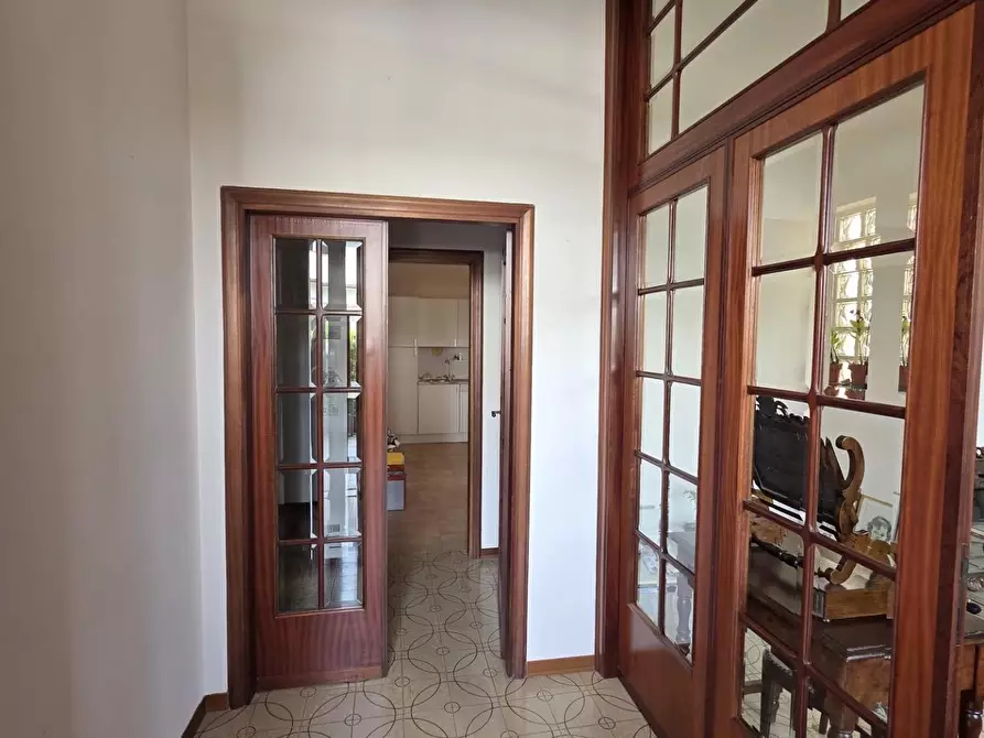 Immagine 11 di Casa semindipendente in vendita  a Viareggio