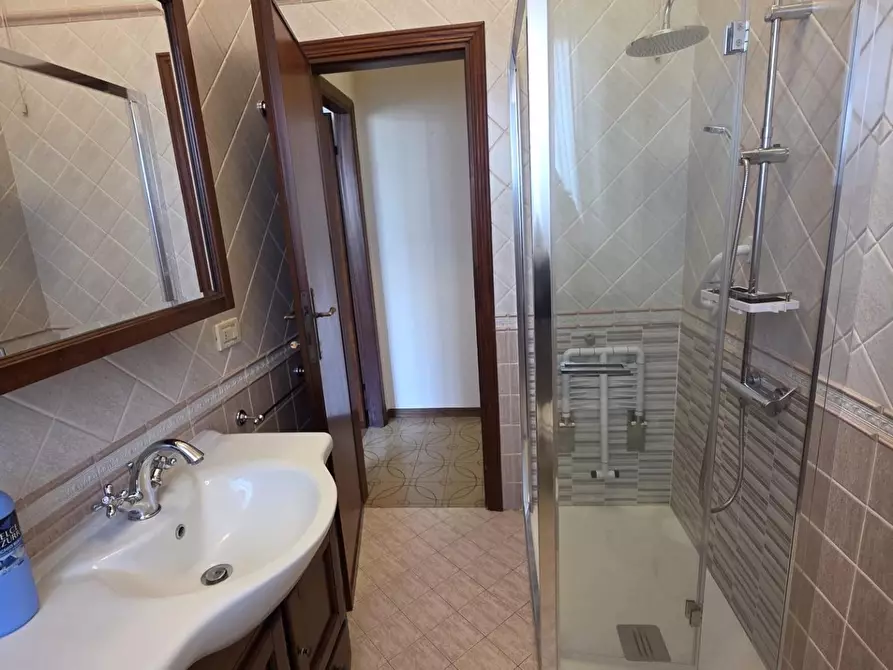 Immagine 18 di Casa semindipendente in vendita  a Viareggio