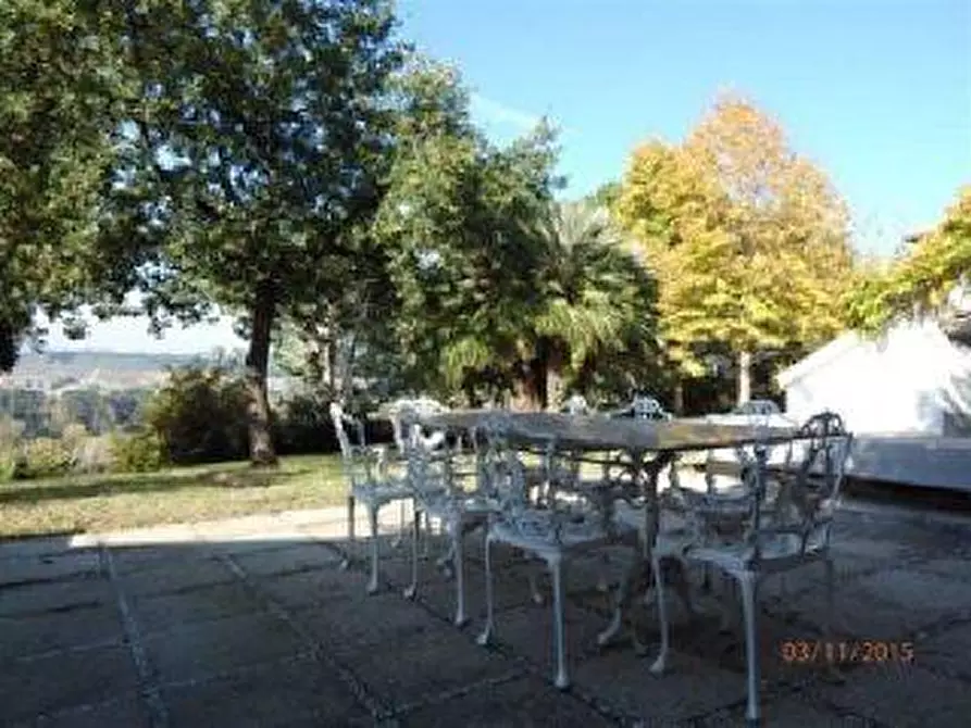 Immagine 2 di Villa in vendita  a Peccioli