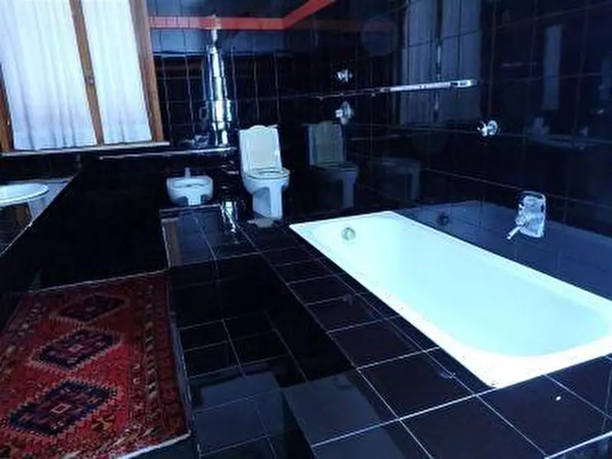 Immagine 5 di Villa in vendita  a Peccioli