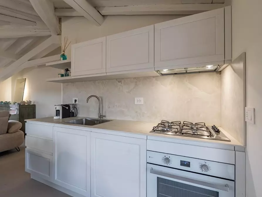 Immagine 6 di Appartamento in vendita  a Forte Dei Marmi