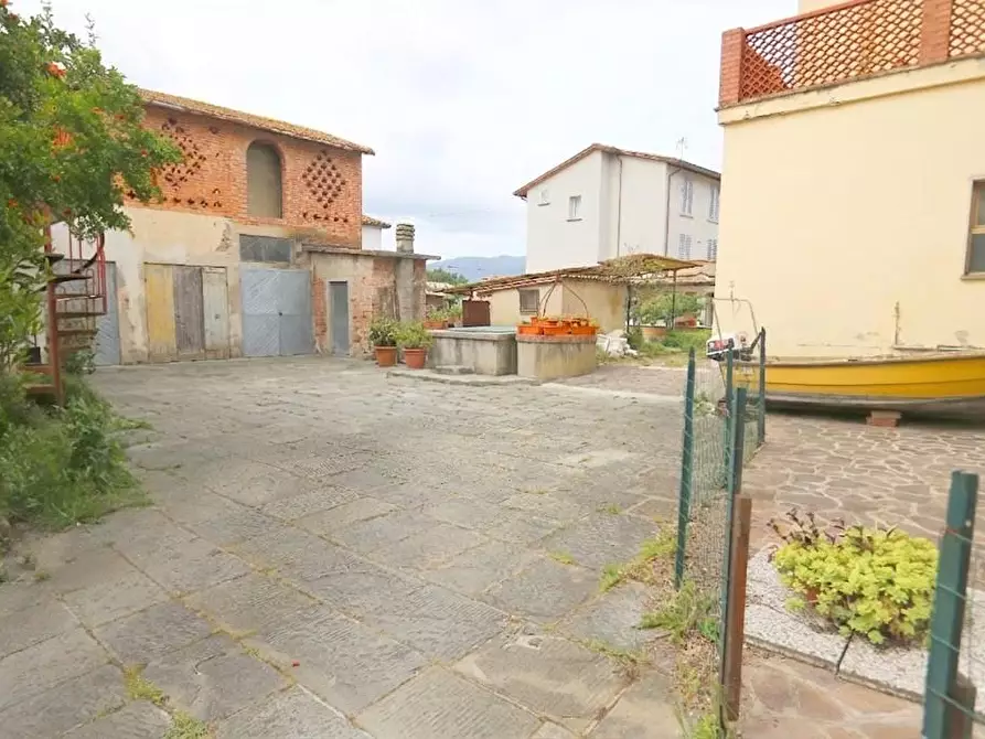 Immagine 8 di Appartamento in vendita  a Castelfranco Di Sotto