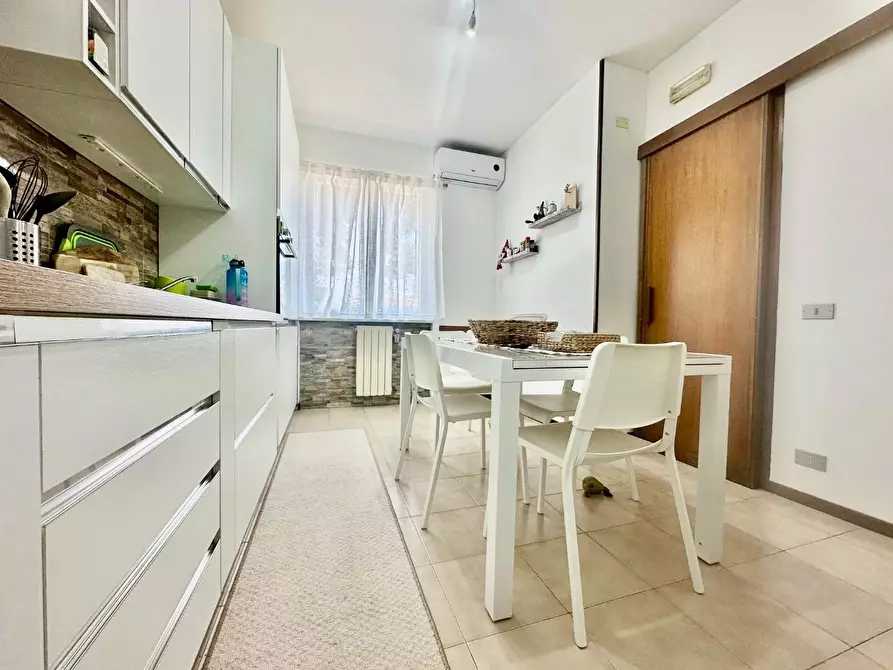 Immagine 26 di Casa semindipendente in vendita  a Carrara