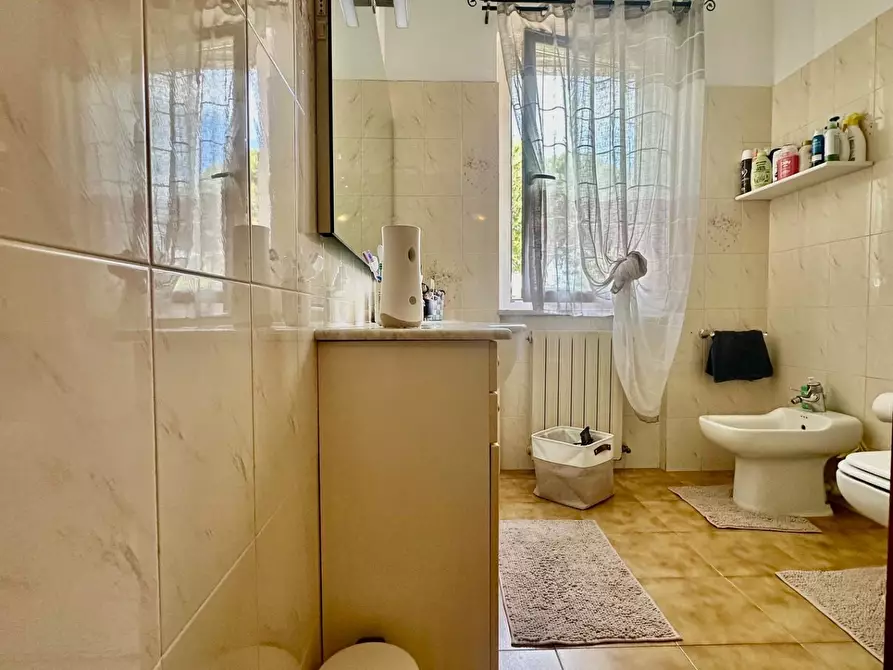 Immagine 30 di Casa semindipendente in vendita  a Carrara