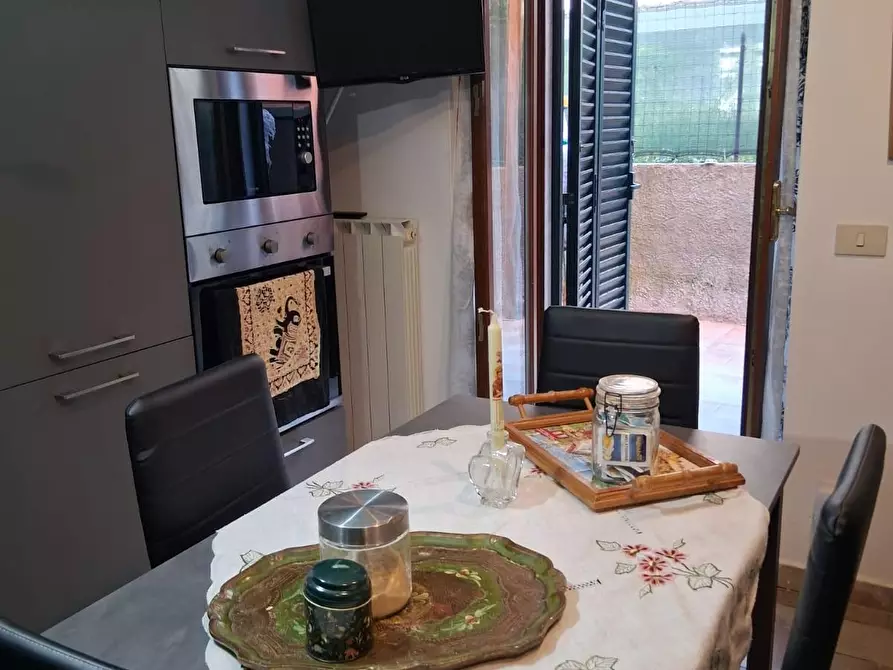 Immagine 5 di Appartamento in vendita  a Carrara