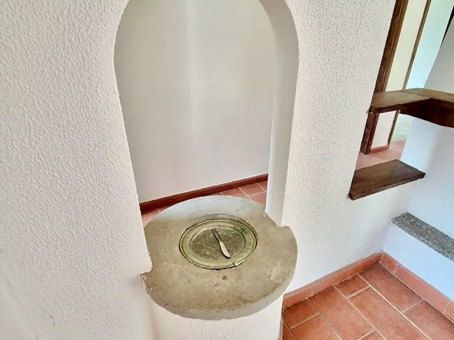 Immagine 23 di Villa in vendita  a Calci