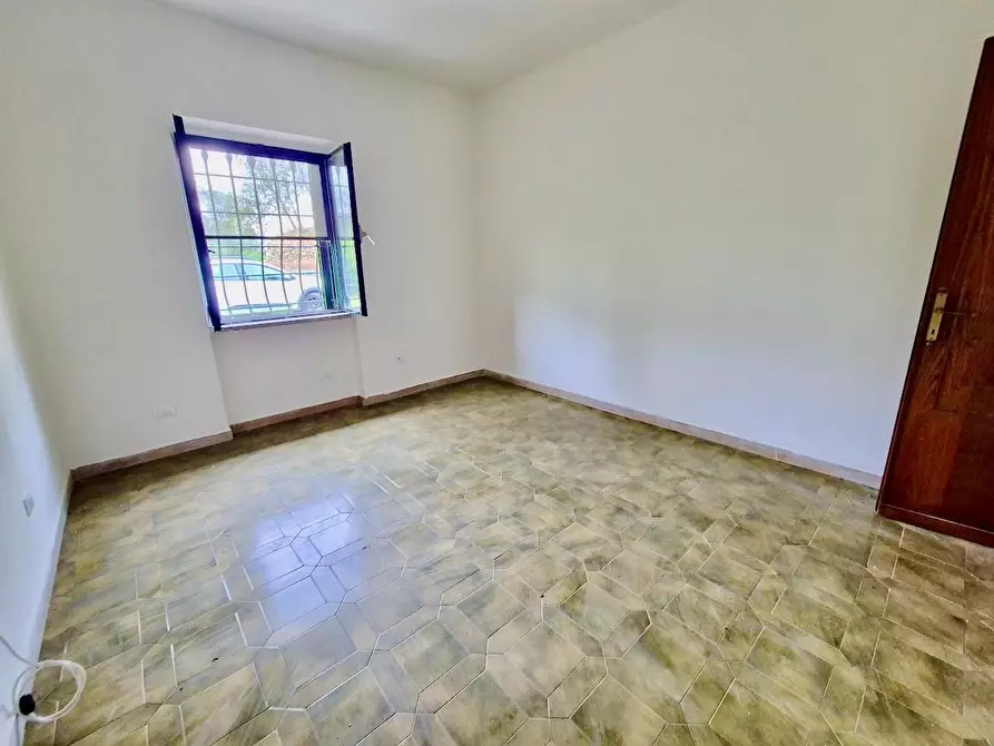 Immagine 28 di Villa in vendita  a Calci