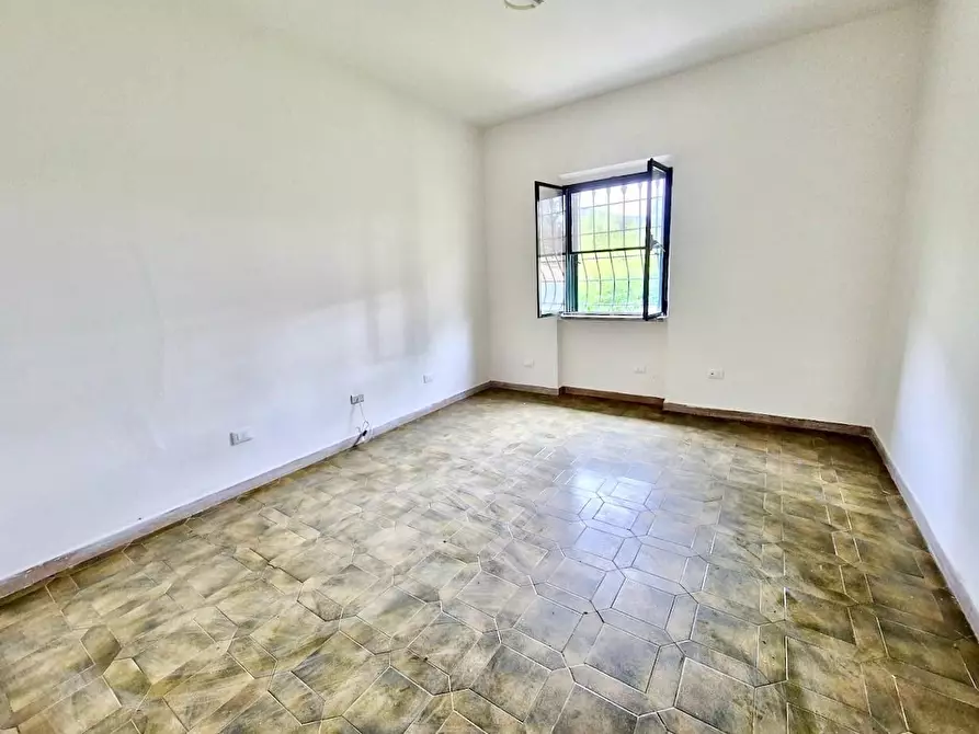 Immagine 27 di Villa in vendita  a Calci