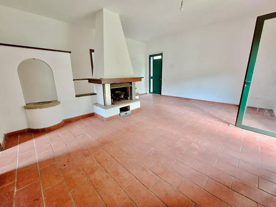 Immagine 19 di Villa in vendita  a Calci
