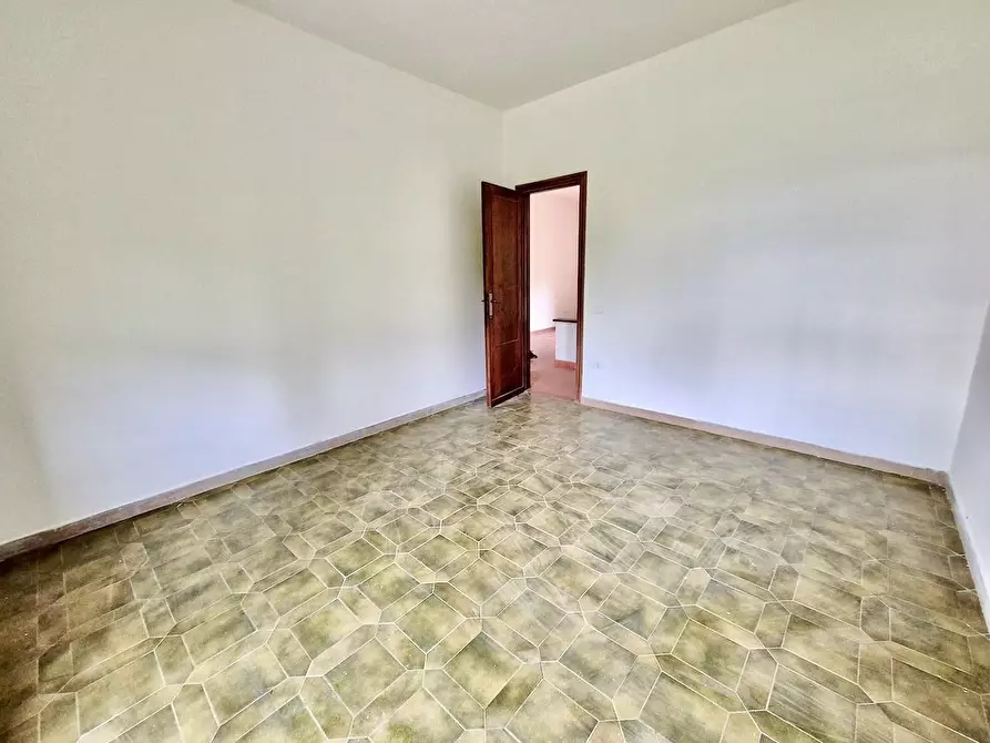 Immagine 29 di Villa in vendita  a Calci