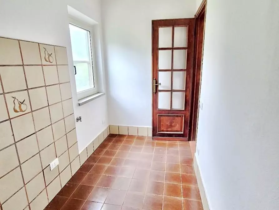 Immagine 22 di Villa in vendita  a Calci