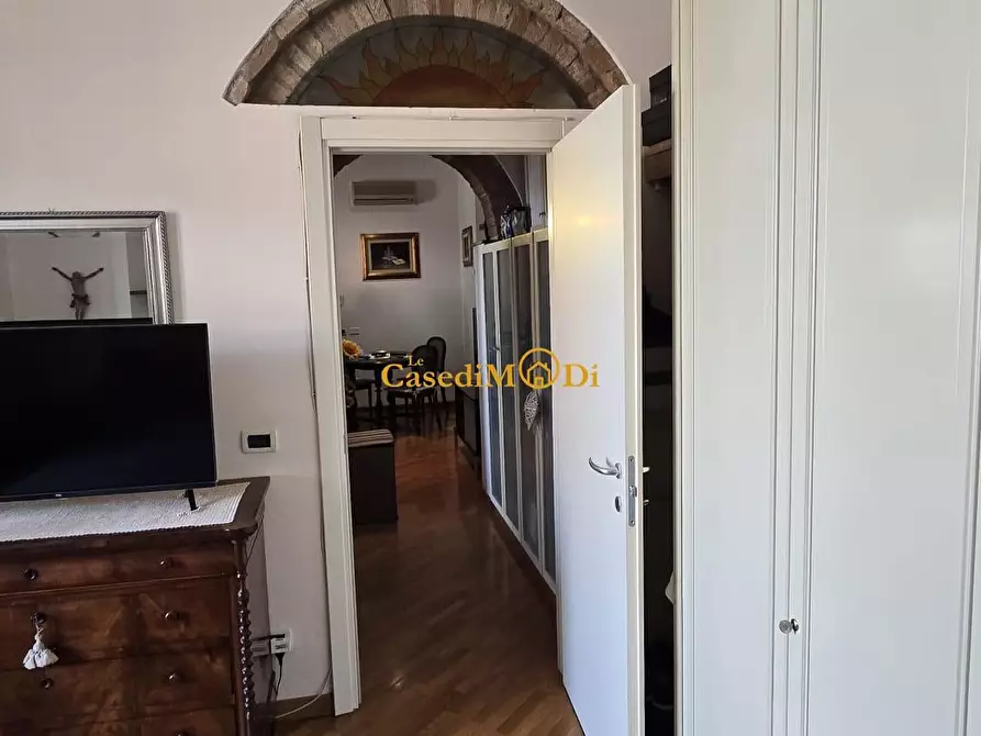 Immagine 16 di Appartamento in vendita  a Livorno