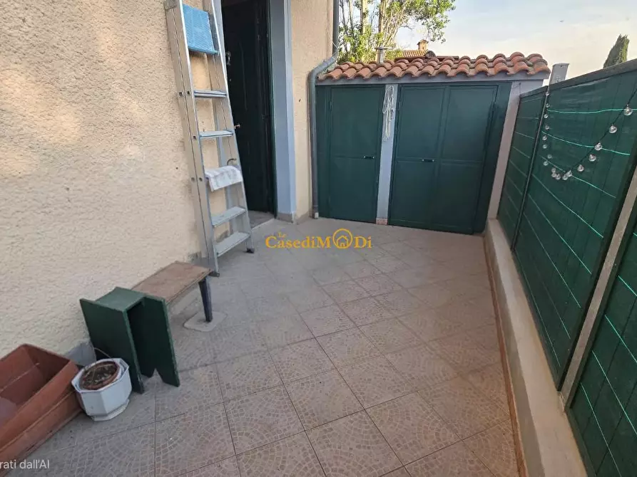 Immagine 2 di Appartamento in vendita  a Livorno