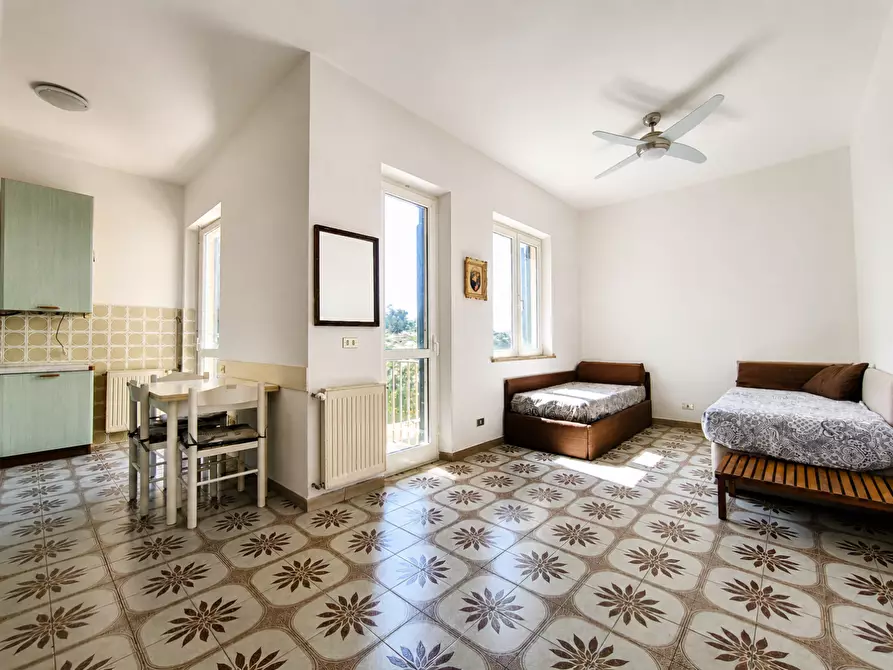 Immagine 3 di Appartamento in vendita  a Carrara
