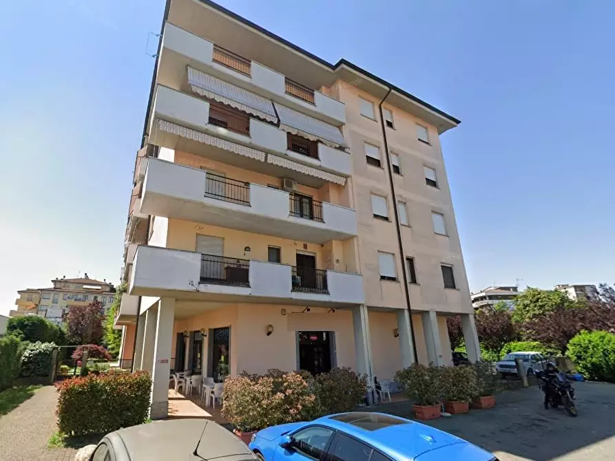 Immagine 1 di Negozio in vendita  a Mortara