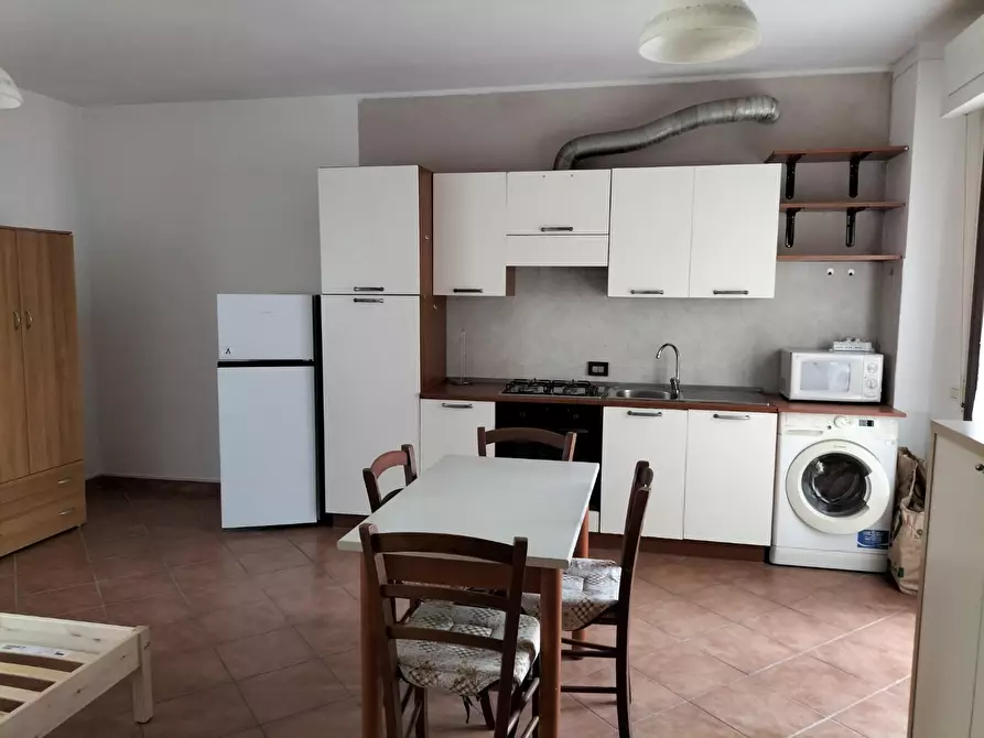 Immagine 5 di Appartamento in affitto  a Pisa