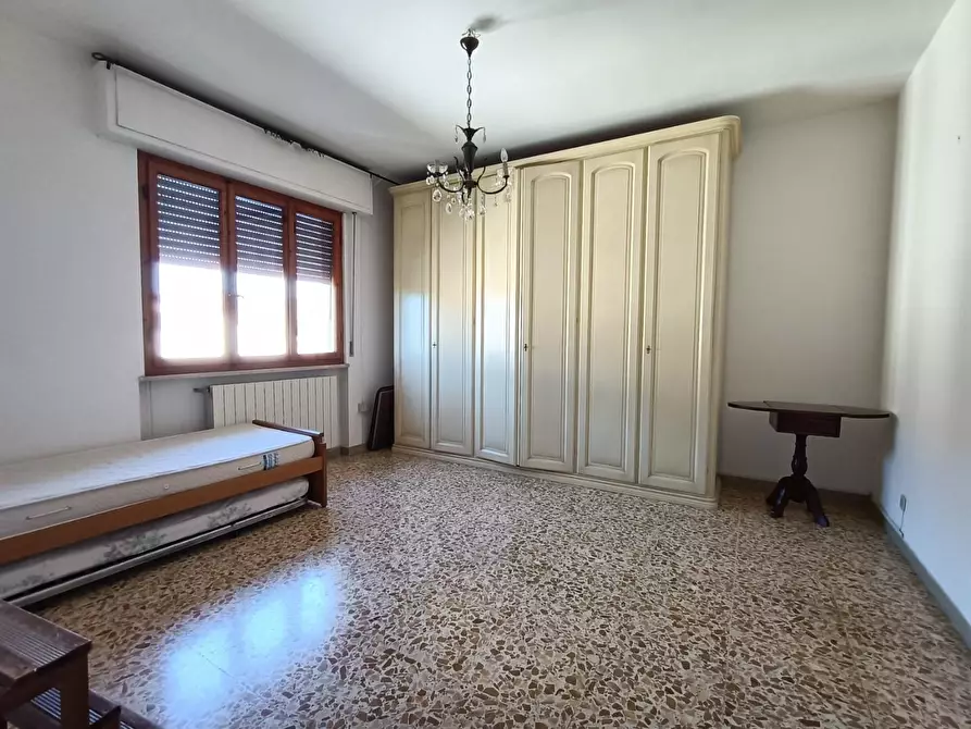 Immagine 17 di Appartamento in affitto  a San Giuliano Terme
