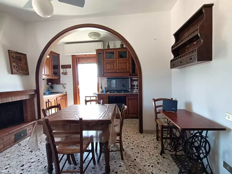 Immagine 4 di Appartamento in affitto  a San Giuliano Terme