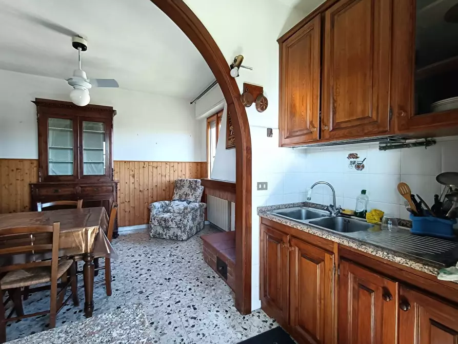Immagine 8 di Appartamento in affitto  a San Giuliano Terme