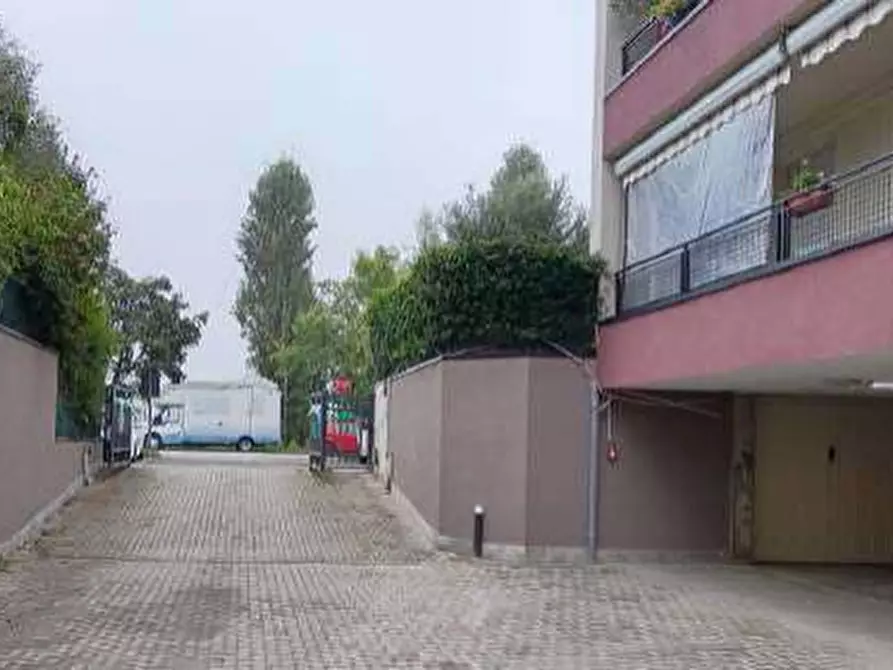 Immagine 2 di Appartamento in vendita  a Liscate