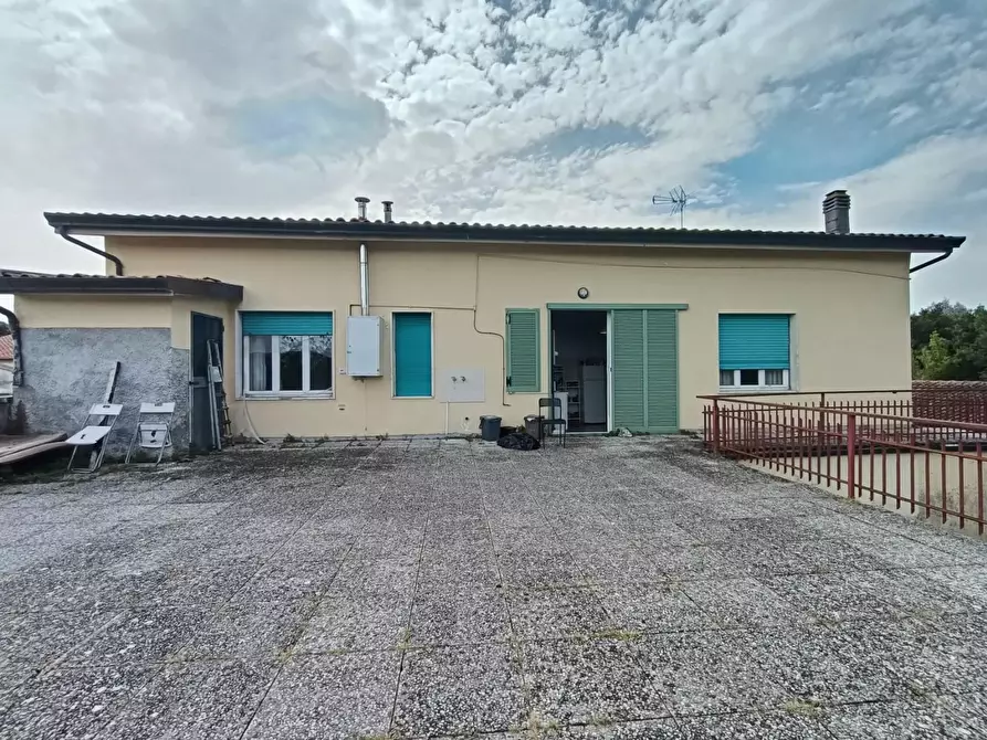 Immagine 2 di Casa indipendente in vendita  a Pisa