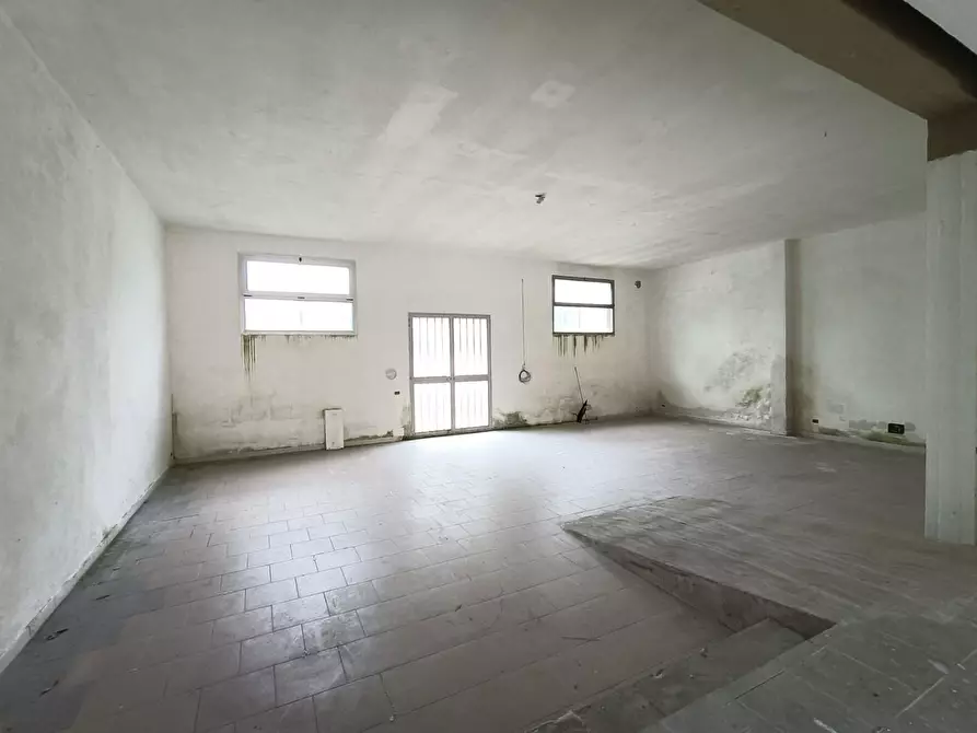 Immagine 28 di Casa indipendente in vendita  a Pisa