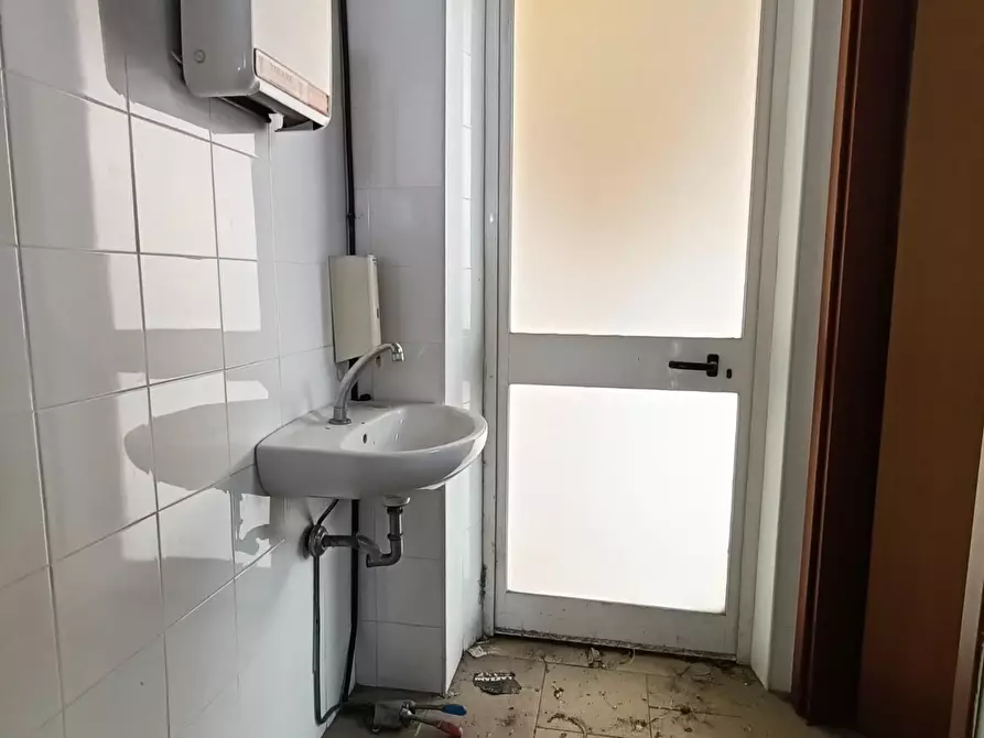 Immagine 35 di Casa indipendente in vendita  a Pisa