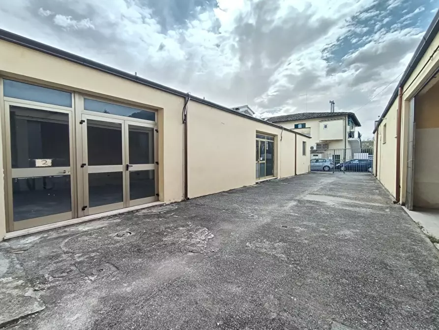 Immagine 33 di Casa indipendente in vendita  a Pisa