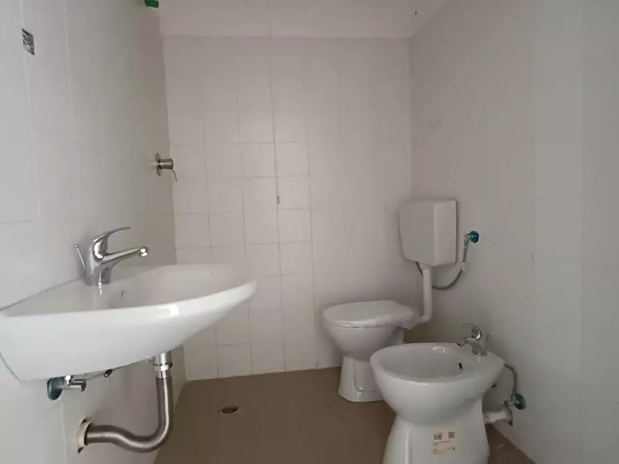 Immagine 29 di Casa indipendente in vendita  a Pisa