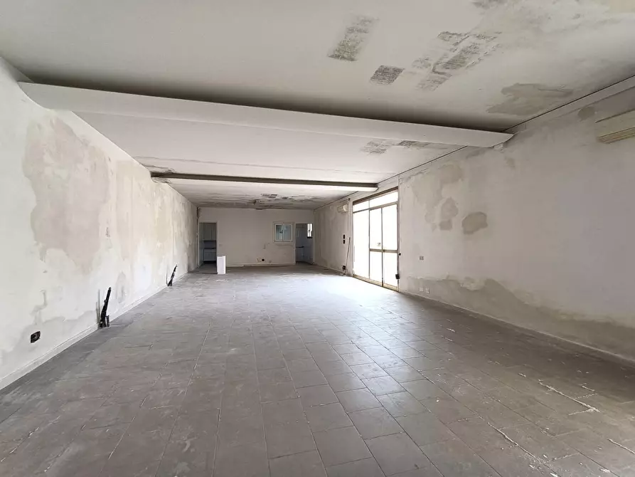 Immagine 16 di Casa indipendente in vendita  a Pisa