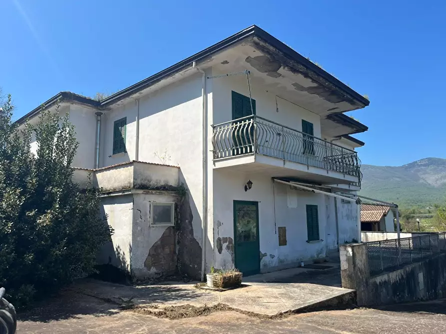 Immagine 1 di Villa in vendita  a Esperia