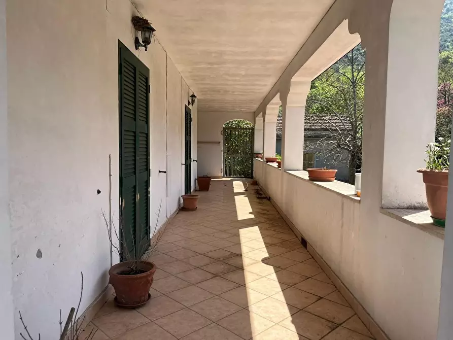 Immagine 10 di Villa in vendita  a Esperia